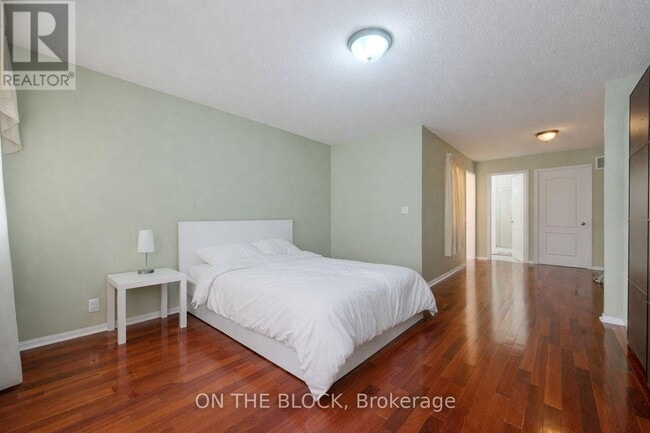 Photo du bâtiment - 28 Sommerset Way