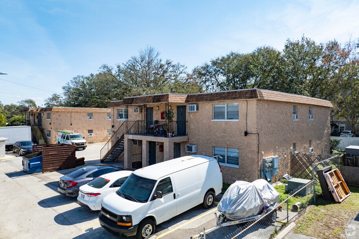 Primary Photo - 2503-2505 Irene St