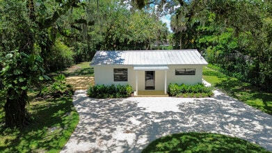 Building Photo - 2101 Riverland Rd