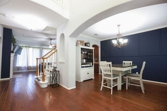 Building Photo - 7822 Ravens Point Dr