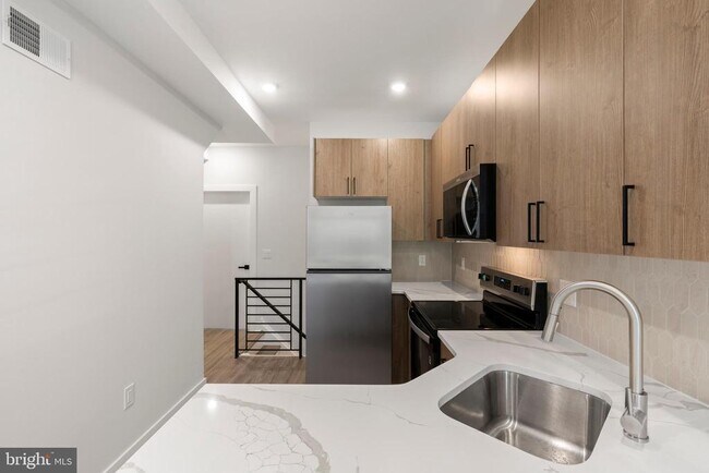 Foto del edificio - 2207 N Franklin St