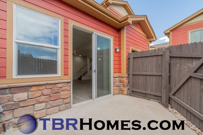 Foto del edificio - 1797 Aspen Meadows Cir
