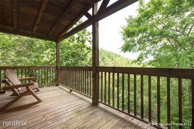 Building Photo - 2248 Cove Creek Dr