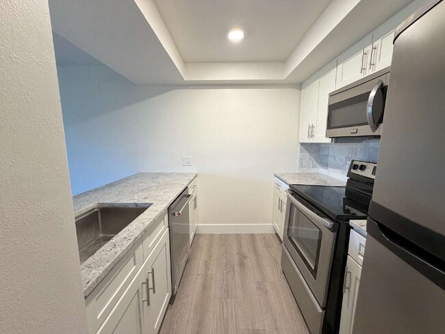 Building Photo - 2618 Cove Cay Dr