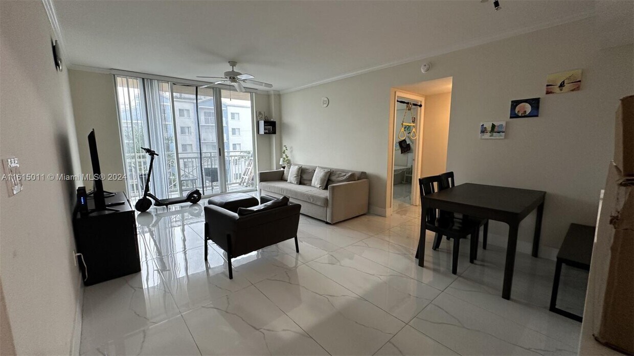 Foto principal - 2665 SW 37th Ave