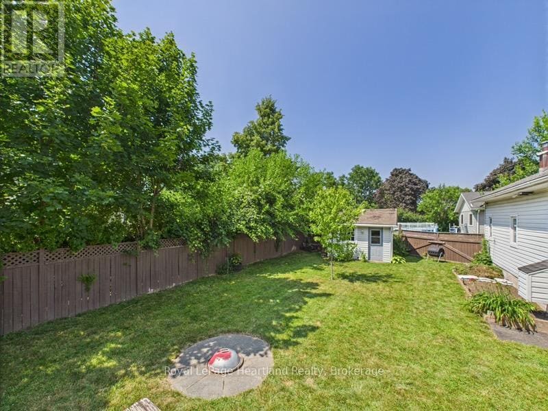 Building Photo - 152 Bayfield Rd