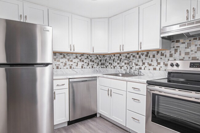 Apartamento reformado - Aspen Grove Apartment Homes