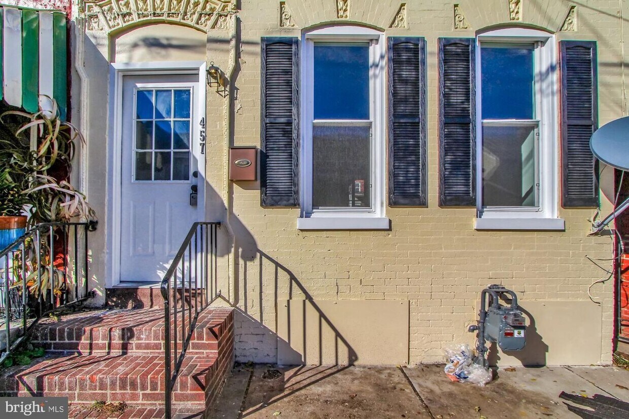 Primary Photo - Spacious 4 Bedroom in York City - Coming Soon