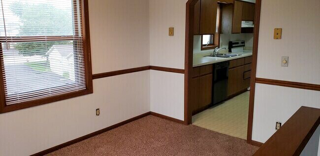 Foto del edificio - 645 Galena Ct