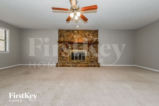 Building Photo - 120 Windsong Ct