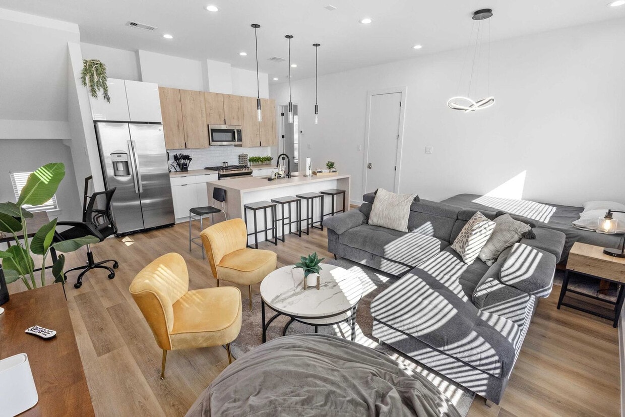 Foto principal - 6738 Peerless St