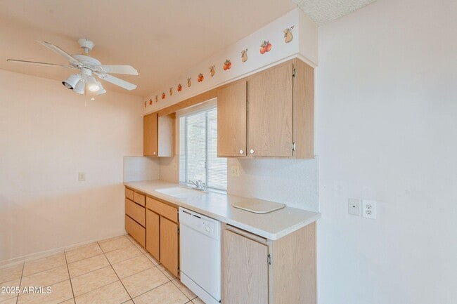Kitchen - 10733 W Loma Blanca Dr