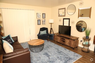 Building Photo - 1265 Kendall Dr