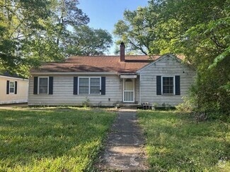 Building Photo - 3069 Fendley Ave