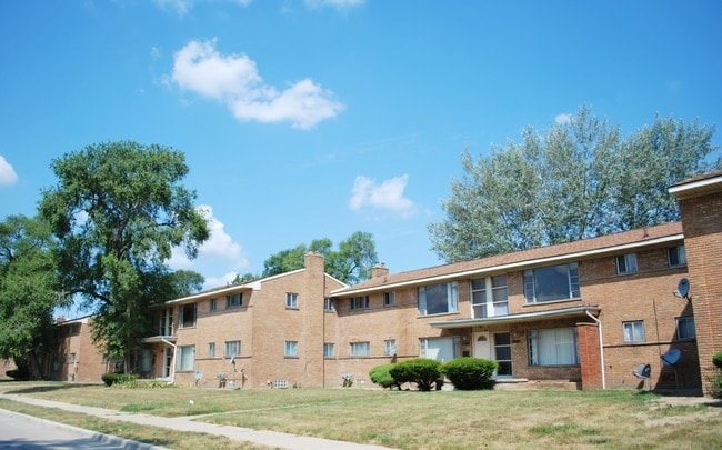 Foto del edificio - 15100-15136 Miller St
