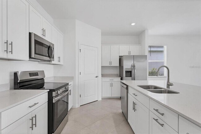 Building Photo - 19075 Cabernet Ct
