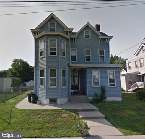 Primary Photo - 223 W Bridge St