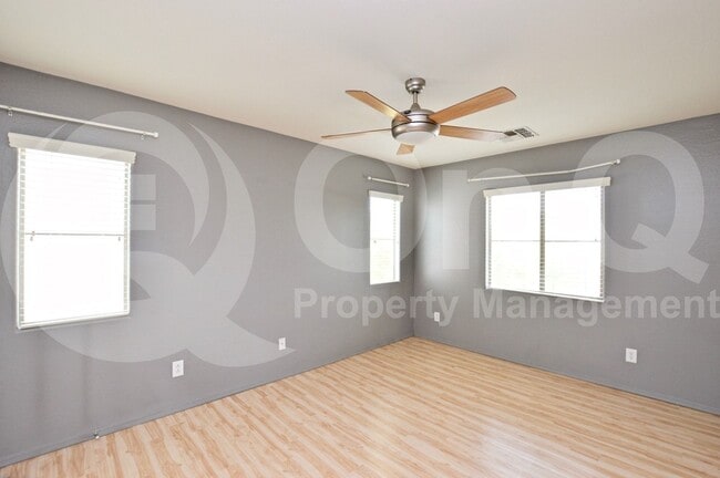 Building Photo - 4724 E Redfield Rd