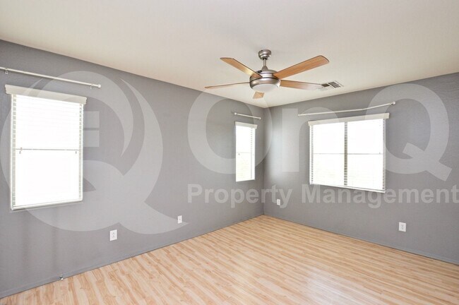 Foto del edificio - 4724 E Redfield Rd