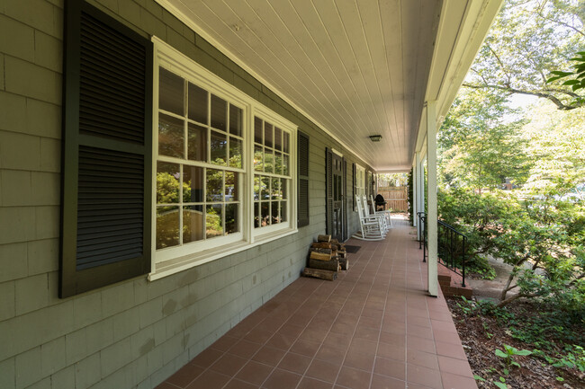 Building Photo - 4203 Henderson Rd