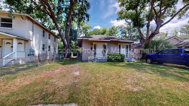 Building Photo - 3313 College St