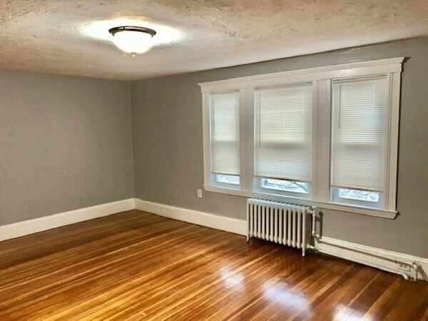 Building Photo - 41 Fellsway E