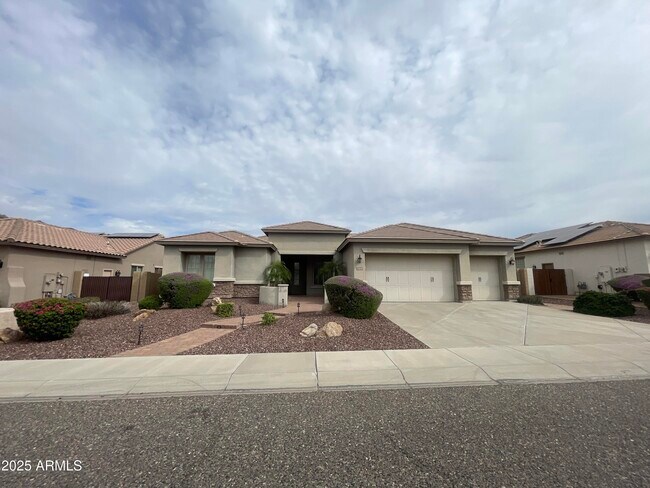 Foto del edificio - 5518 W Yearling Rd