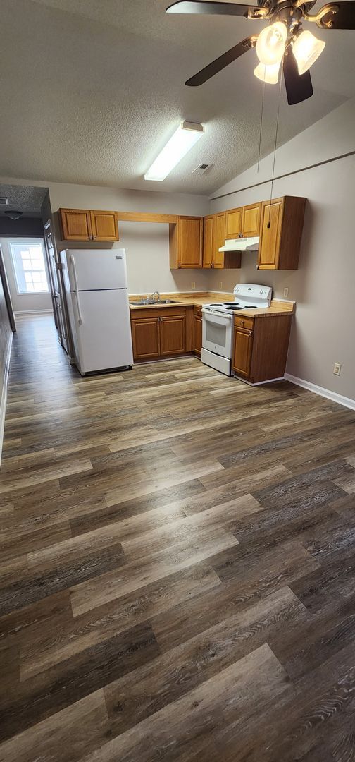 Foto del edificio - 3023 Taybran Ln