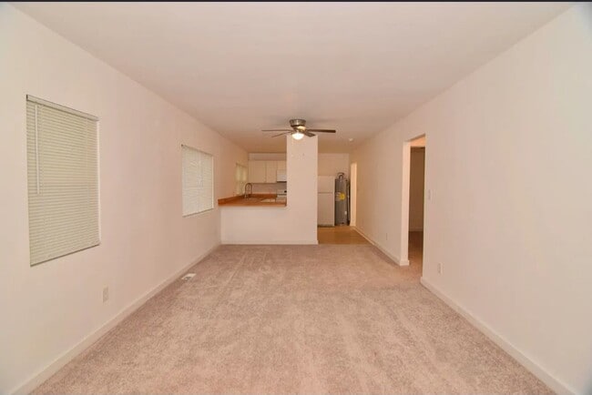 Building Photo - Thoughtfully Renovated Home in a Prime Location