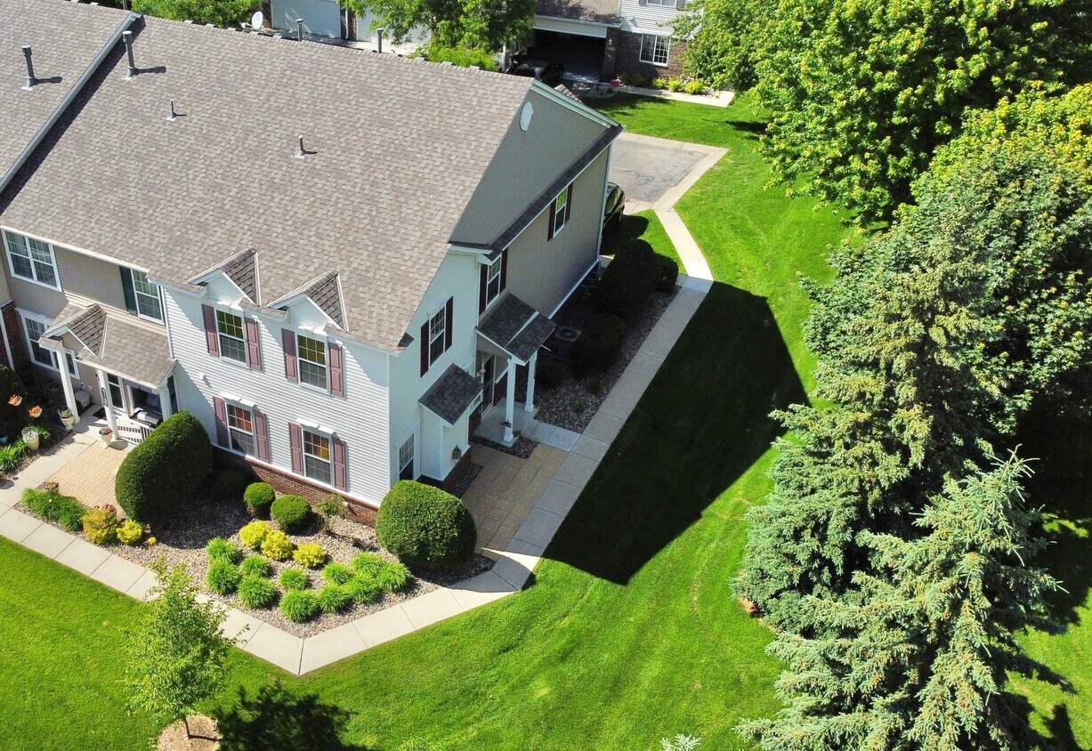 Primary Photo - 3475 Cherry Ln