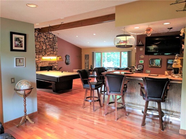 Building Photo - 10152 Shale Brook Way