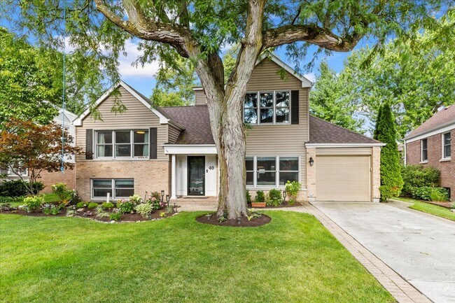 Foto del edificio - 40 Williamsburg Rd