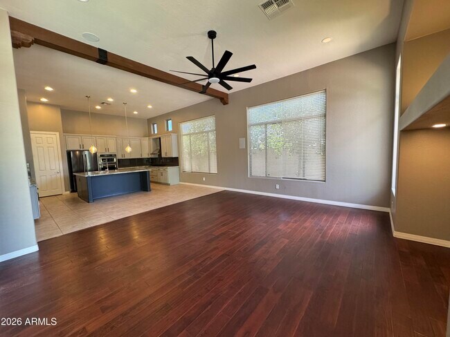 Foto del edificio - 3172 E Birchwood Pl