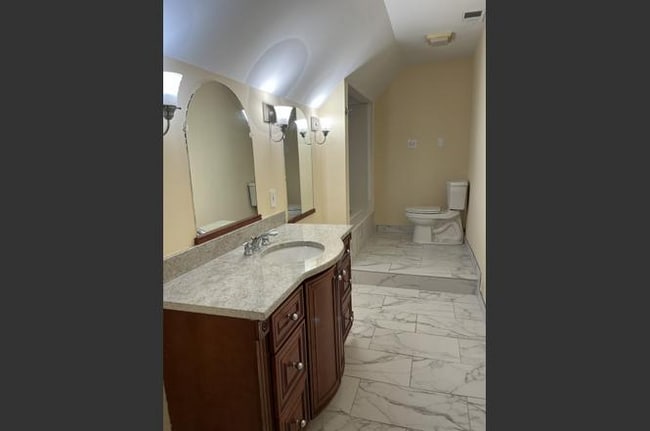 Building Photo - 4597 Briarcliff Rd NE
