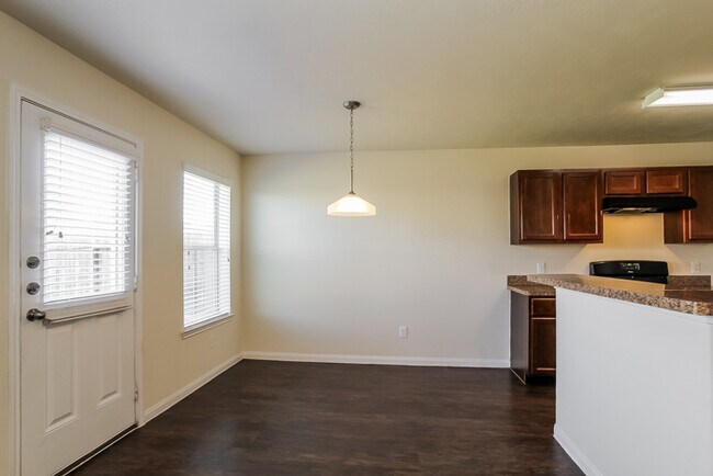 Foto del edificio - Tesoro Hills - 5011 War Horse Drive, San A...