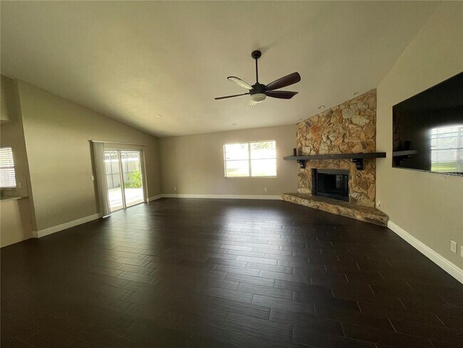 Building Photo - 4707 Fox Hunt Dr