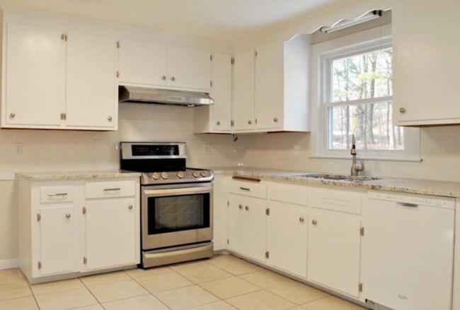 Foto del edificio - 21 Hillside Rd