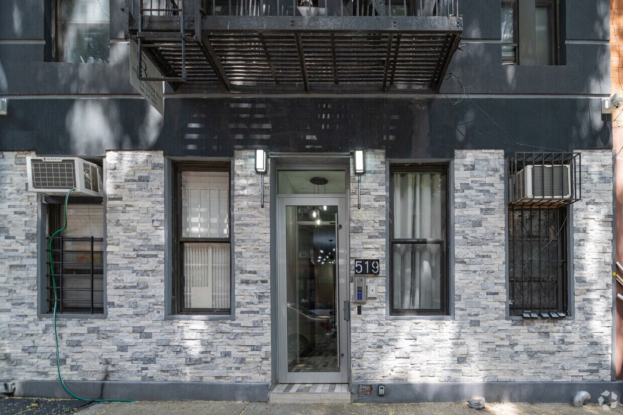 519 E Fifth St New York, NY 10009-6711 - 519 E Fifth St