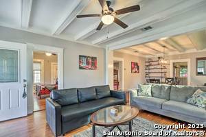 Building Photo - 330 Wilkens Ave