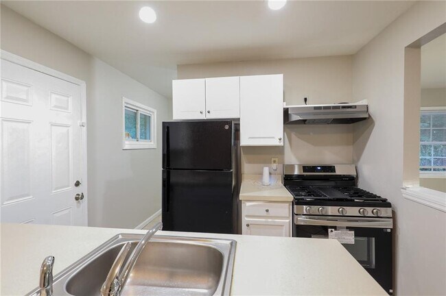 Foto del edificio - 3539 Tulip Dr