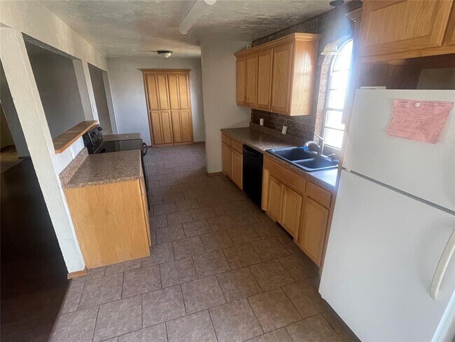 Foto del edificio - 1202 Kaiser