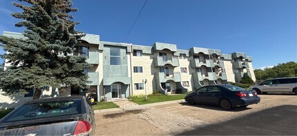 Building Photo - 5310-5346 46 St