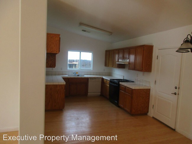 Building Photo - 9033 Mackenzie Ct