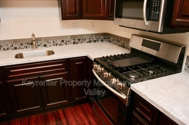 Building Photo - 2495-A Illinois St