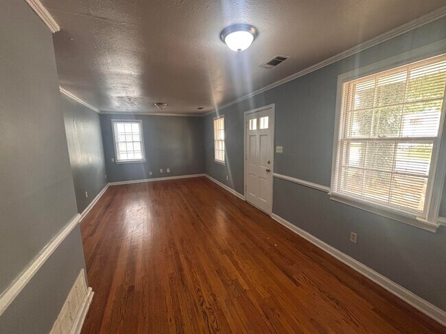 Building Photo - 4390 Zelda Ln
