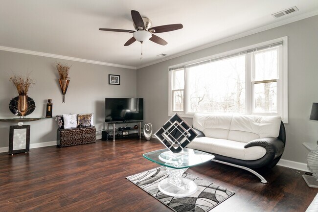 Foto del edificio - 712 W Highland Ave