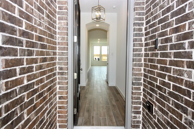 Foto del edificio - 6527 Scarlet Pond Ln