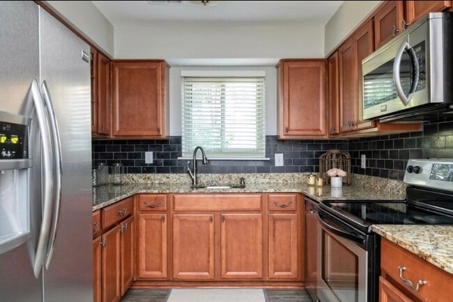 Foto del edificio - 1119 Riverbend Club Dr SE