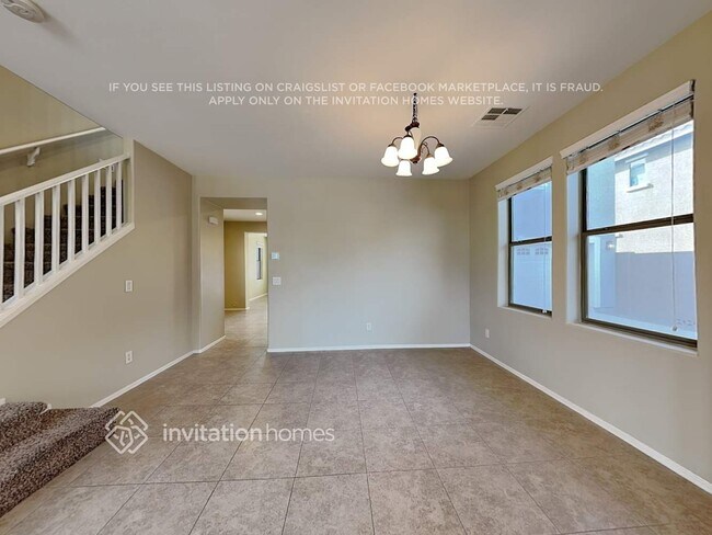 Foto del edificio - 3351 E Oakland St