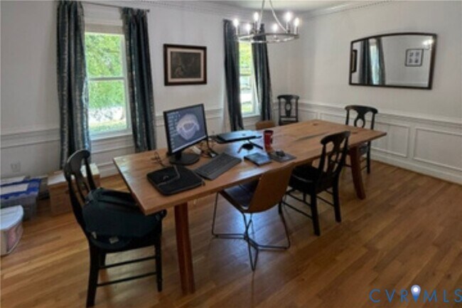 Building Photo - 504 Gaslight Dr